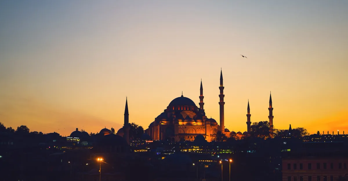 2024 İstanbul Ramazan İmsakiyesi: Mersin, İzmir İftar ve Sahur Saatleri!