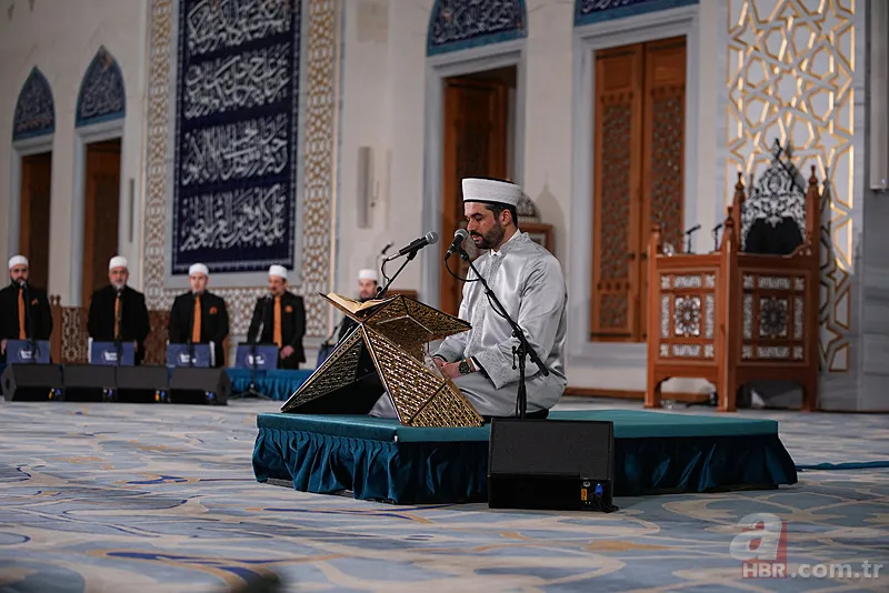 Ramazan'ın müjdecisi Berat Kandili dualarla idrak edildi! Vatandaşlar camilere akın etti 5