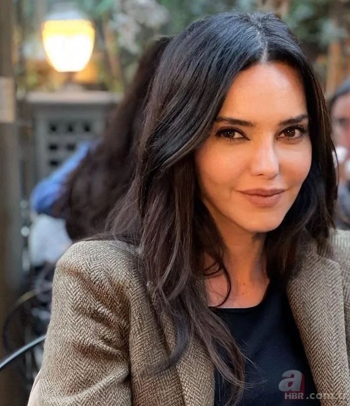 Sadece 1 gün evli kaldı! Hande Ataizi'den şaşırtan itiraf! Meğer ilk eşi... 2