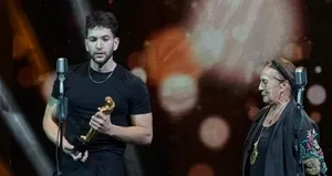 Gözleri Karadeniz’in yıldızına prestijli ödül