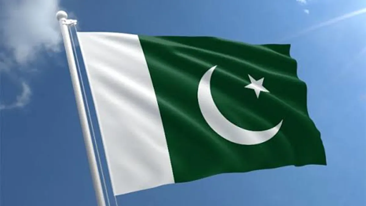 Pakistan'da askeri konvoya bombalı saldırı: 13 kişi hayatını kaybetti