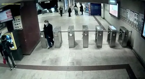 CHP’li Sezgin Tanrıkulu’nun işinden ettiği iddia edilen güvenlik görevlisi hukuk mücadelesi başlatacak