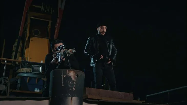 Eşkıya Dünyaya Hükümdar Olmaz’da büyük hesaplaşma! Türkiye ekranlara kilitlendi