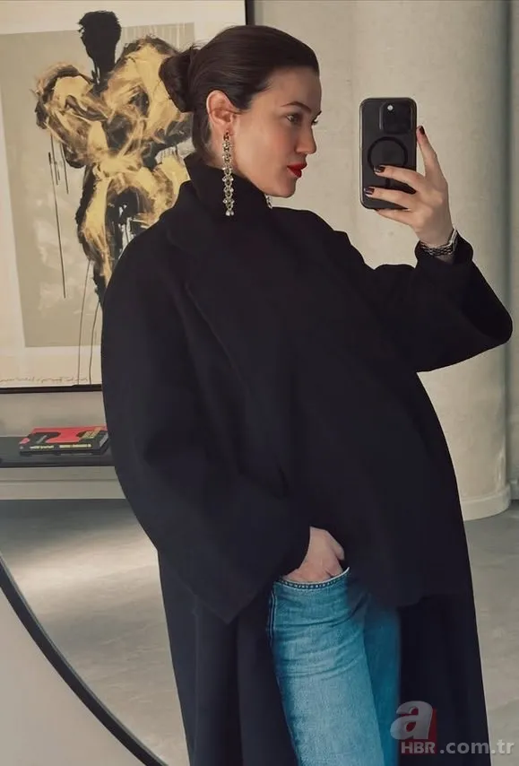 "Fikret Hakan" göründü! Pınar Deniz yeni doğan bebeğini ilk kez paylaştı 5