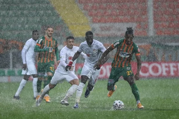 Alanyaspor - Sivasspor maçına yağmur engeli | Peki maç ne zaman oynanacak? - 5