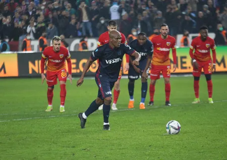 Nwakaeme Fenerbahçe'ye karşı şanssızlığını kırmanın peşinde! Hiç golü yok