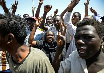 Sudan’da göstericilere saldırı: 5 ölü