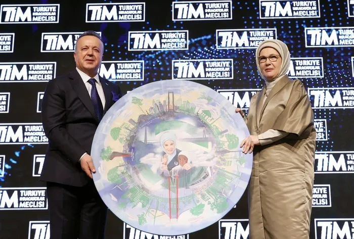 Emine Erdoğan'dan başarılı kadın ihracatçılara tebrik - 2