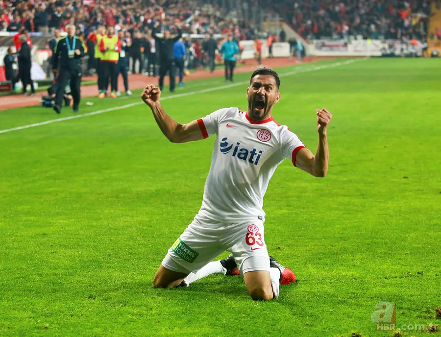 İşte Süper Lig'de sözleşmesi bitecek olan yıldızlar! (2017-2018) 25