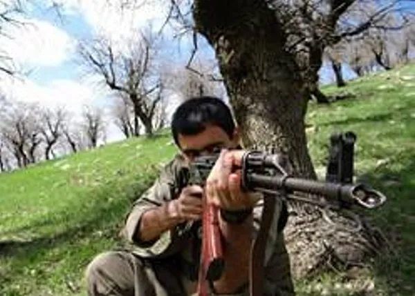 mitten-kandilde-nokta-operasyon-pkknin-iran-genclik-koordinasyon-sozde-sorumlusu-barzan-hesenzade-olduruldu-1711000022043.jpg MİT'ten Kandil'de nokta operasyon! PKK'nın İran Gençlik Koordinasyon sözde sorumlusu Barzan Hesenzade öldürüldü - 3