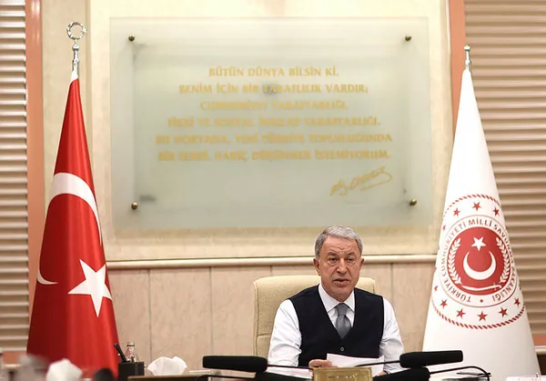 Son dakika: Milli Savunma Bakanı Hulusi Akar'dan terörle mücadele mesajı! - 1