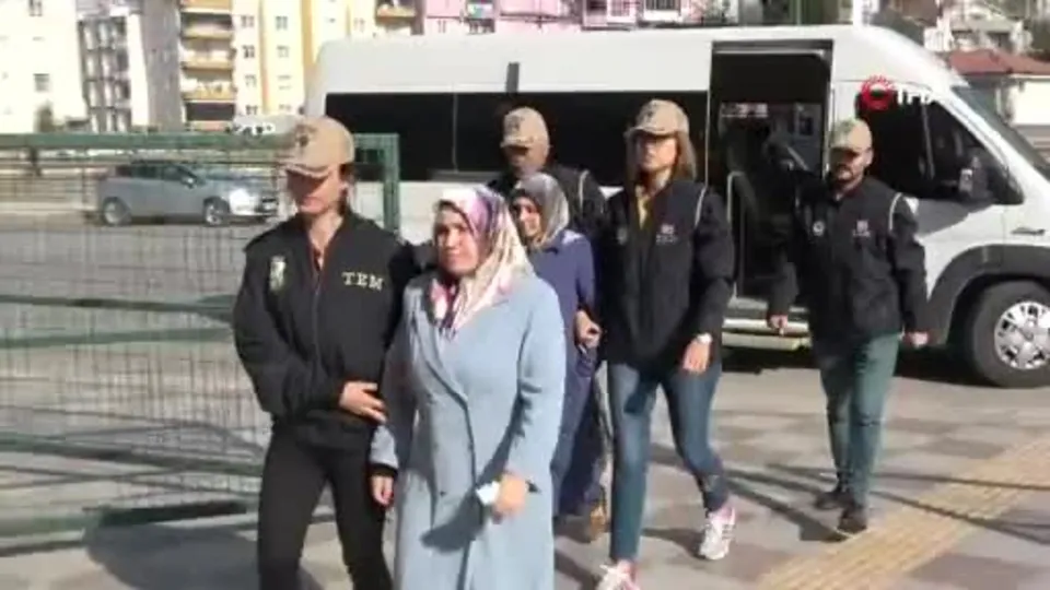FETÖ şüphelisi gizli bölmede yakalandı