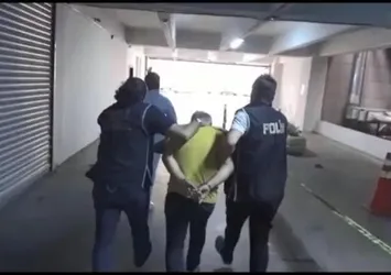 Son dakika: Semra Güzel'le aynı araçta yakalanan 2 şüpheli adliyeye sevk edildi