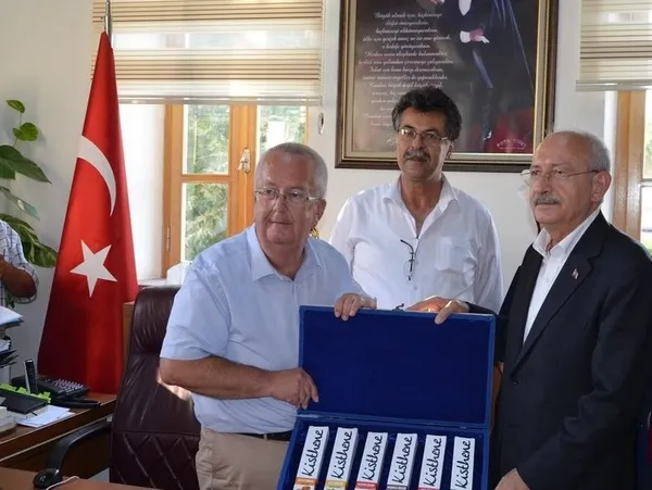 CHP'de "klasikleşen" rüşvet skandalında yeni perde! Son olayın adresi Balıkesir! Başkan yardımcısı görevden alındı - 5