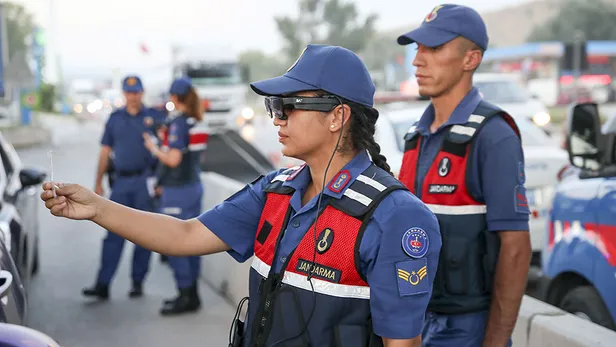 KPSS YOK! Jandarma Kura ile lise mezunu işçi alımı başladı! İŞKUR şartları açıklayıp başvuruları toplamaya başladı