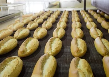 İstanbul'da Halk Ekmek'e yüzde 60 zam geldi! Bayram sonrası İBB'den sessiz sedasız zam