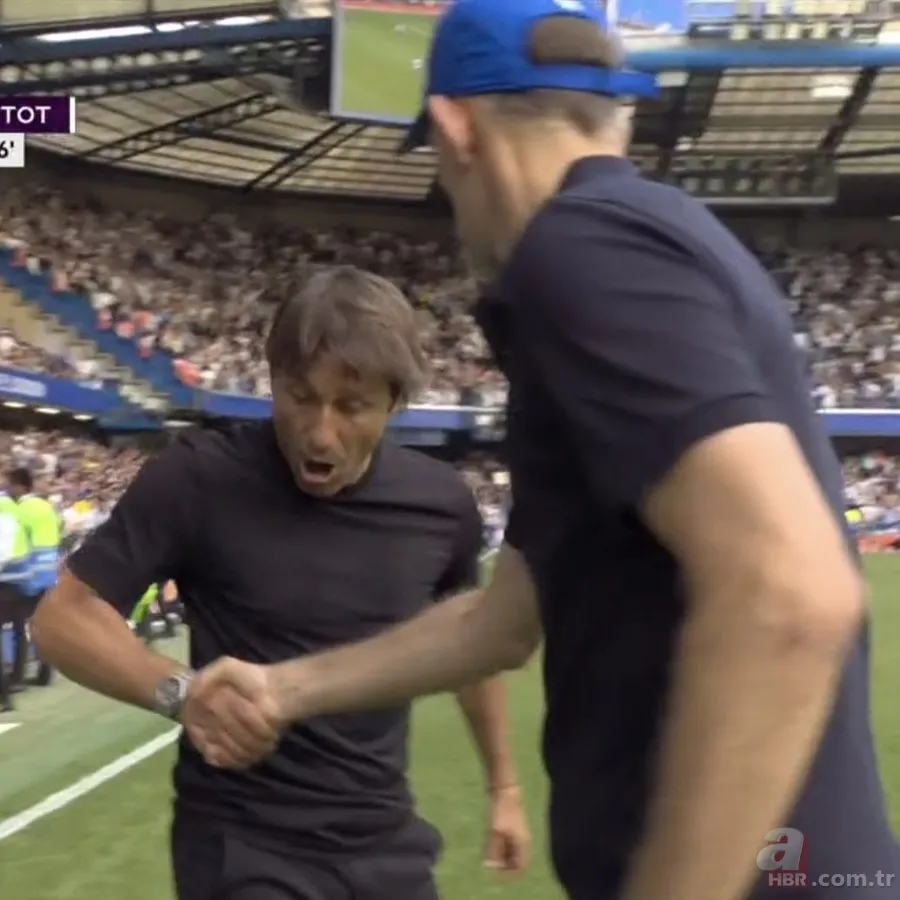 Futbol sahalarında ender rastlanan bir olay: Ünlü teknik direktörler birbirine girdi 6