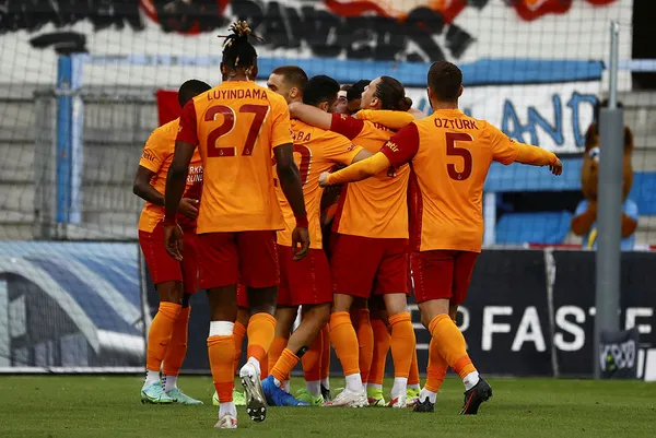 galatasaray-teknik-direktoru-fatih-terim-randers-maci-sonrasi-konustu-istanbulda-turu-gececegimizi-dusunuyorum-1629404499875.jpg Galatasaray Teknik Direktörü Fatih Terim Randers maçı sonrası konuştu: İstanbul'da turu geçeceğimizi düşünüyorum - 4