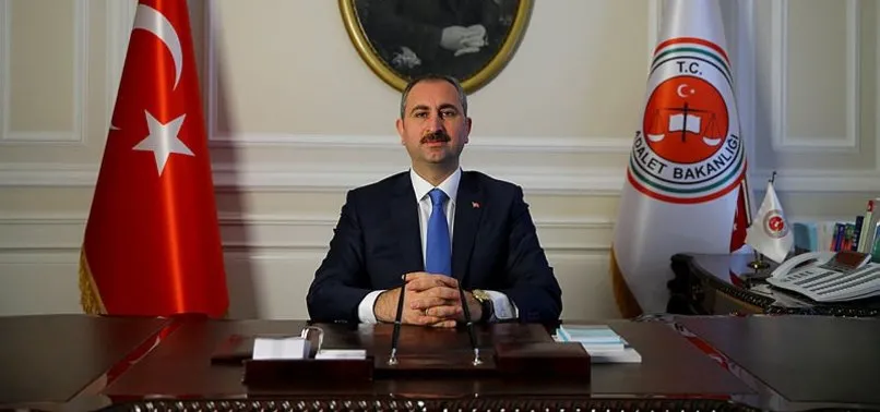 Son dakika: Adalet Bakanı Abdulhamit Gül'den flaş FETÖ elebaşı açıklaması
