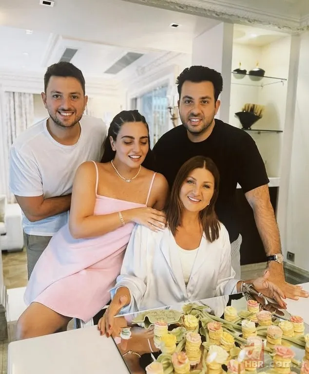 Sibel Can'ın oğlu Emir Aksüt 25 yaşına girdi! Gören "Bu ne yakışıklılık" diyor 7