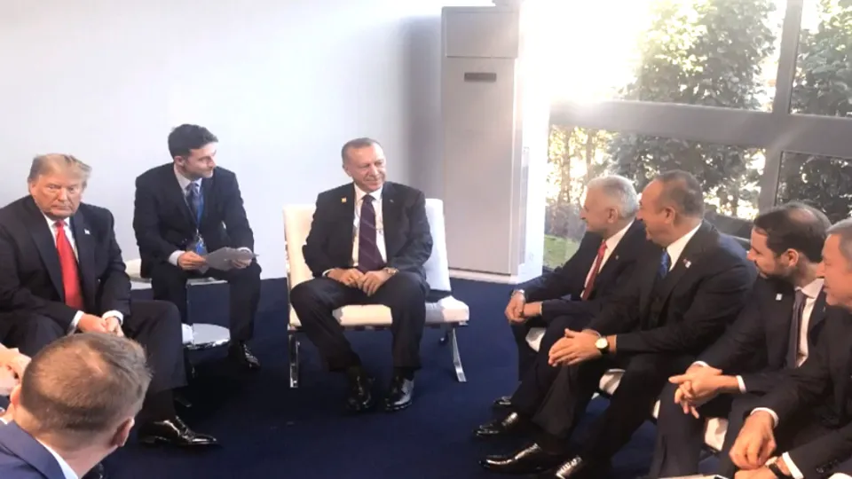 Son dakika: Başkan Erdoğan ile Trump NATO Zirvesi’nde görüştü