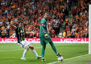 Fenerbahçe Galatasaray derbisi ne zaman | Dev derbiye kartlar damga vuruyor