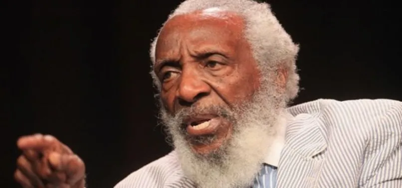 Ünlü komedyen Dick Gregory hayatını kaybetti