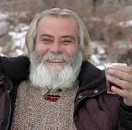Tarık Akan kimdir?