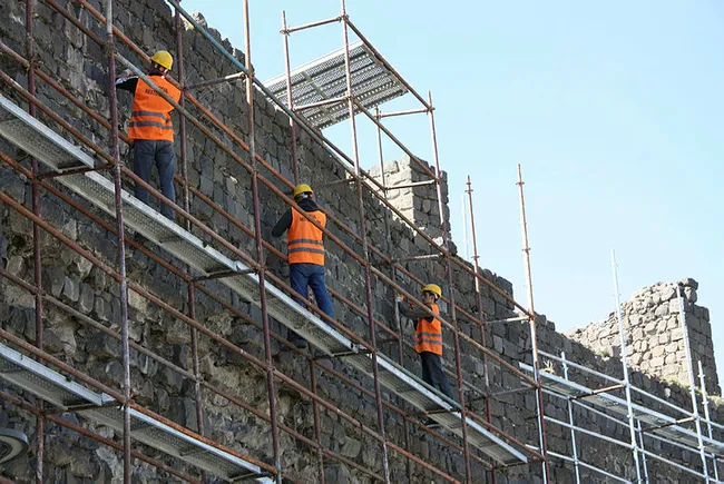 UNESCO Dünya Kültür Mirası Listesinde bulunan Diyarbakır surlarının 2. Etap Projesi başladı - 2