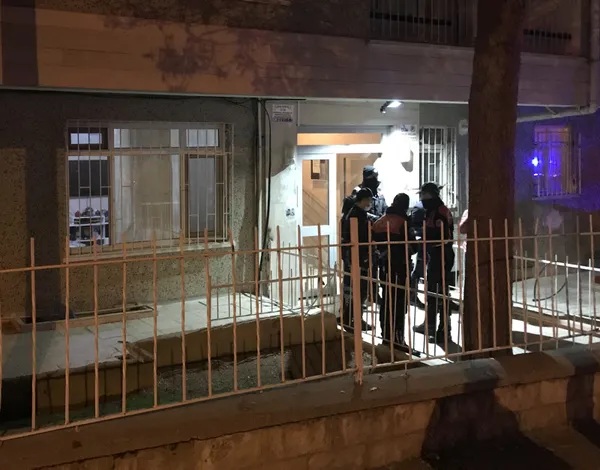 ankarada-cocuk-kavgasi-1-cocuk-hayatini-kaybetti-1605379558852.jpg Ankara'da çocuk kavgası: 1 çocuk hayatını kaybetti - 1