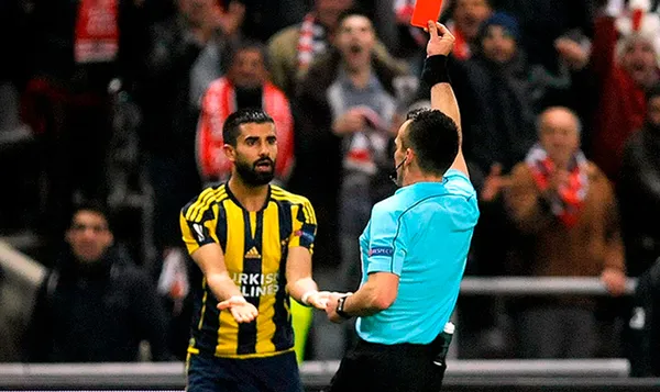 turk-takimlarinin-avrupa-kupalarindaki-maclarini-yonetecek-hakemler-aciklandi-1667300465410.jpg Türk takımlarının Avrupa kupalarındaki maçlarını yönetecek hakemler açıklandı! UEFA'dan geri adım Ivan Bebek'i değiştirdi - 6