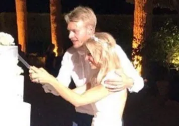 Fenerbahçeli yıldız oyuncu Simon Kjaer evlendi