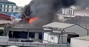 Ataşehir’de fabrika yangını