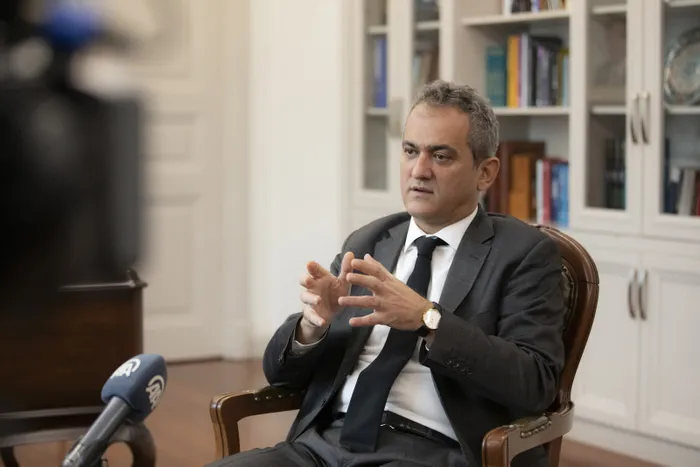 Son dakika: Milli Eğitim Bakanı Mahmut Özer’den Öğretmenlik Meslek Kanununa ilişkin açıklama: 60 yıllık özlem sona erdi