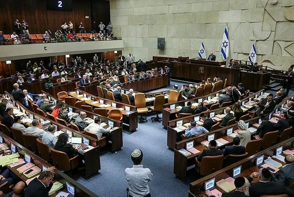 israil-meclisi-tartismali-yargi-duzenlemesine-iliskin-yasa-tasarisini-onayladi-1690206978230.jpeg İsrail Meclisi tartışmalı yargı düzenlemesine ilişkin yasa tasarısını onayladı - 1