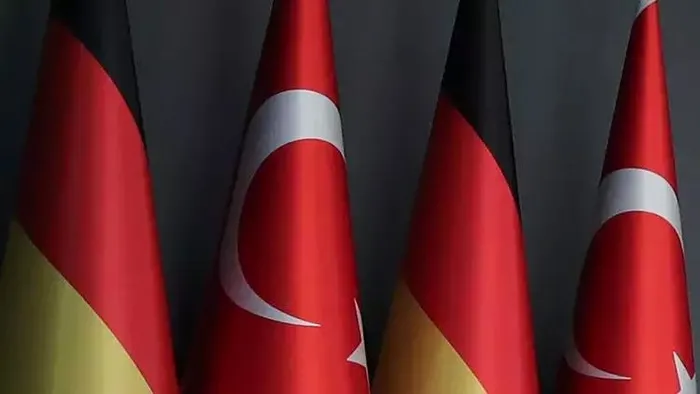almanyadan-turkiyeye-ovgu-nato-uyesi-olarak-cok-guvenilir-bir-ortak-oldugunu-kanitladi-1731685680460.jpeg Almanya'dan Türkiye'ye övgü dolu sözler! "Çok güvenilir bir ortak" - 1