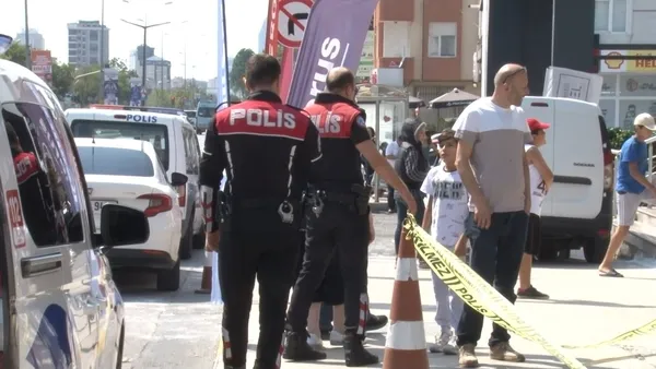 istanbulda-masaj-salonu-tartismasi-polis-ogul-dehset-sacti-1660801607106.jpg İstanbul’da “masaj salonu” tartışması! Polis oğul dehşet saçtı - 5