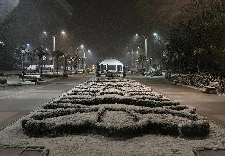 Meteoroloji peş peşe uyardı! İstabul’a kar ne zaman yağacak? Kapıya dayandı... 26 Ocak İstanbul hava durumu