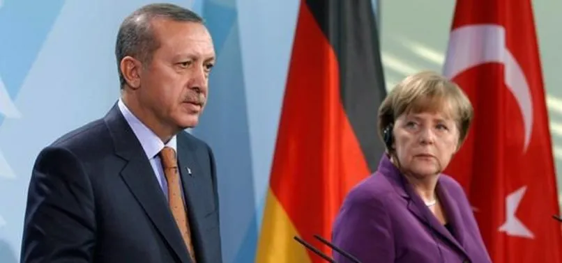 MERKEL'DEN TELEFON: YANINIZDAYIZ