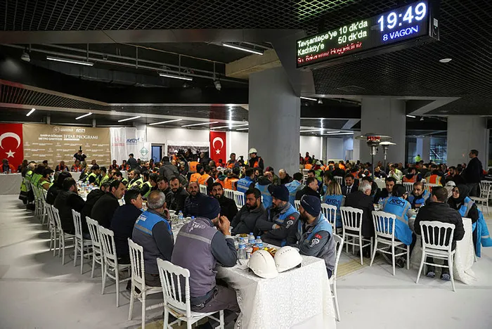 Pendik-Sabiha Gökçen Havalimanı Metro Hattı ne zaman açılacak? Bakan Adil Karaismailoğlu tarihi duyurdu