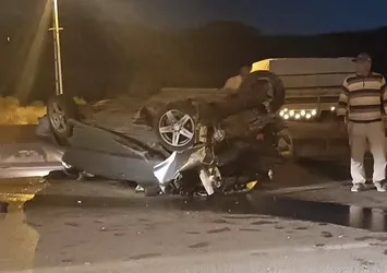 Ankara'da iki araç çarpıştı biri takla attı! 5 yaralı