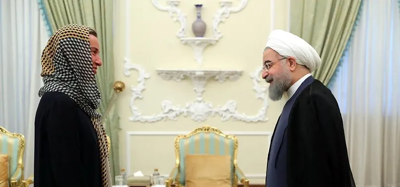 Federica Mogherini'den kıyafete İran ayarı