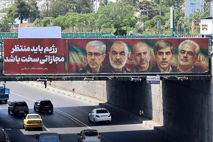 Tahran sokaklarında intikam afişleri! Orta Doğu’da İran-İsrail gerilimi