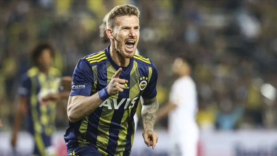Fenerbahçe'de Serdar Aziz şoku