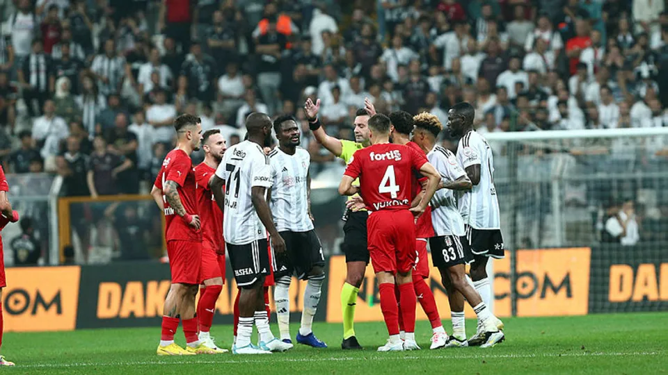 Olaylı Beşiktaş Pendikspor maçı | Futbol kamuoyuna damga vuran hatalar için flaş sözler: Doğradılar