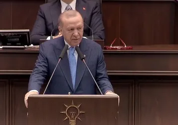 ''Bayrağa uzanan ellerden hesap soracağız''