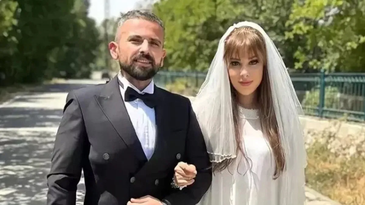 Tuğçe Tayfur'dan eşiyle mutluluk pozu! Evliliklerindeki kriz bitti