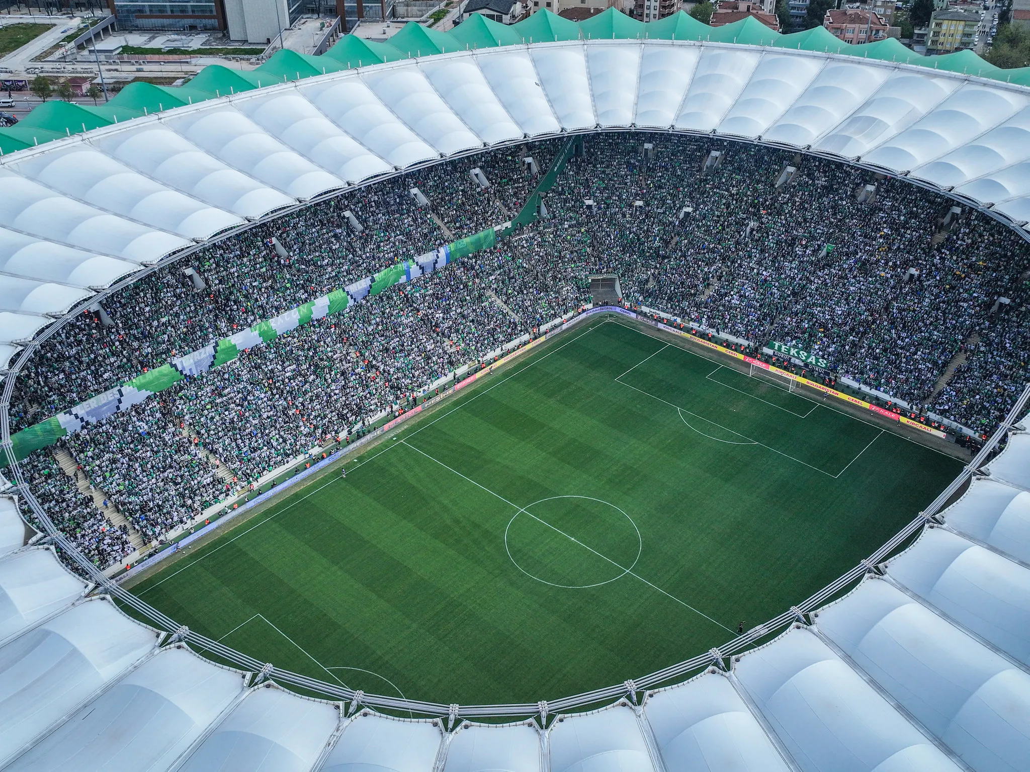 Yeşil-Beyazlılar geri döndü! Bursaspor 1. Lig’e yükseldi