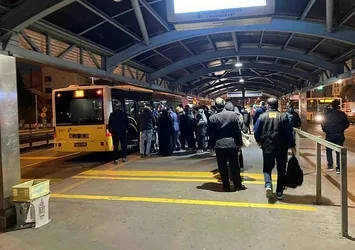 CHP'li İBB’den İstanbullulara metrobüs zulmü!