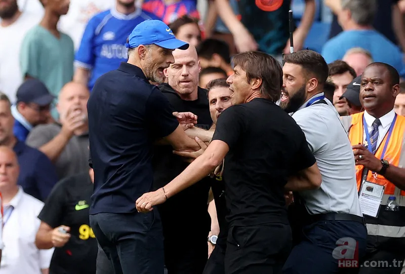 Futbol sahalarında ender rastlanan bir olay: Ünlü teknik direktörler birbirine girdi 24